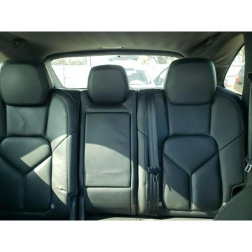 Porsche Cayenne  SUV 2012,  3.6 benzyna, automat - Na sprzedaż za 24 354 zł - Katowice - zdjęcie 11