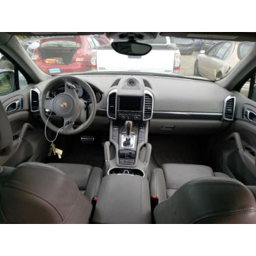 Porsche Cayenne  SUV 2012,  3.6 benzyna, automat - Na sprzedaż za 30 504 zł - Katowice - zdjęcie 11