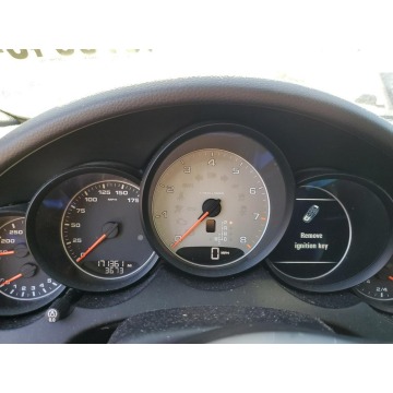 Porsche Cayenne  SUV 2015,  3.6 benzyna, automat - Na sprzedaż za 38 376 zł - Katowice - zdjęcie 11