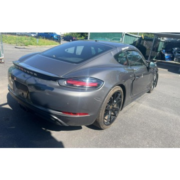 Porsche Cayman  Coupe/Sportowy 2019,  2.0 benzyna, automat - Na sprzedaż za 113 160 zł - Katowice - zdjęcie 4