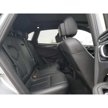 Porsche Macan  SUV 2017,  3.0 benzyna, automat - Na sprzedaż za 66 912 zł - Katowice - zdjęcie 9