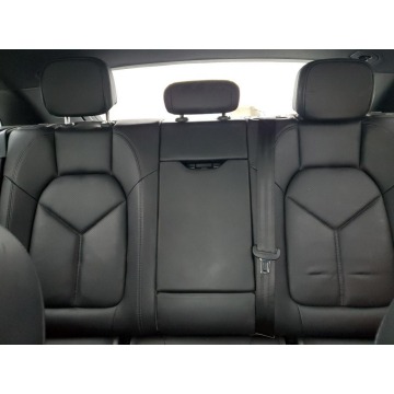 Porsche Macan  SUV 2017,  3.0 benzyna, automat - Na sprzedaż za 66 912 zł - Katowice - zdjęcie 10