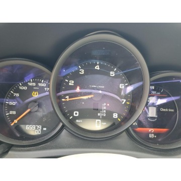 Porsche Macan  SUV 2019,  2.0 benzyna, automat - Na sprzedaż za 78 720 zł - Katowice - zdjęcie 12