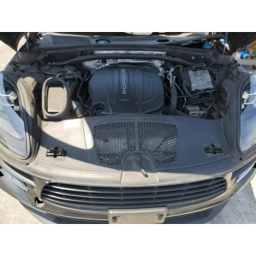 Porsche Macan  SUV 2019,  2.0 benzyna, automat - Na sprzedaż za 78 720 zł - Katowice - zdjęcie 11