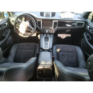Porsche Macan  SUV 2018,  2.0 benzyna, automat - Na sprzedaż za 59 040 zł - Katowice - zdjęcie 8