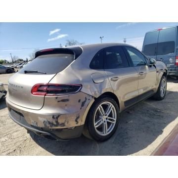 Porsche Macan  SUV 2018,  2.0 benzyna, automat - Na sprzedaż za 57 810 zł - Katowice - zdjęcie 4