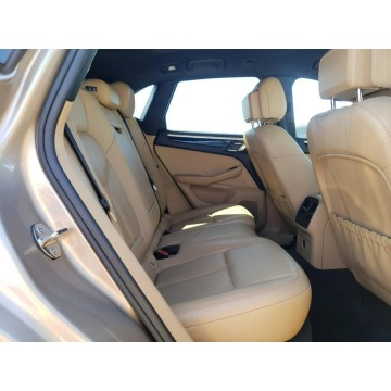 Porsche Macan  SUV 2018,  2.0 benzyna, automat - Na sprzedaż za 57 810 zł - Katowice - zdjęcie 9