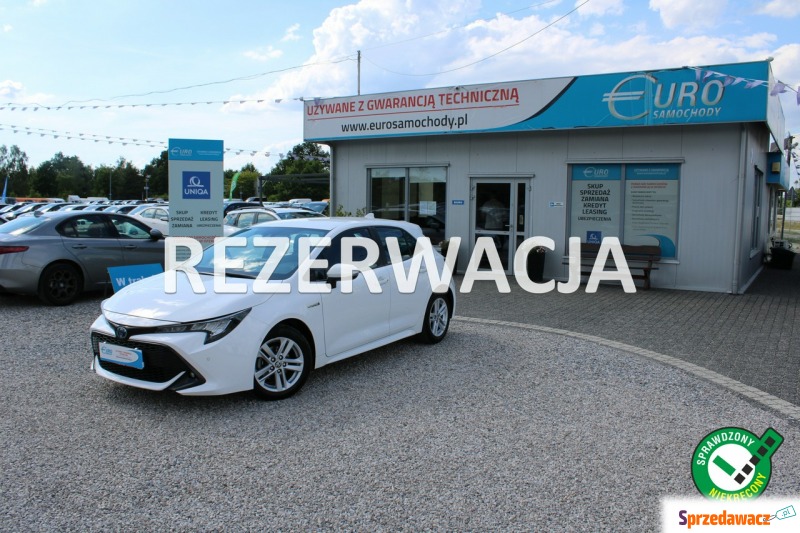 Toyota Corolla  Hatchback 2020,  1.8 hybryda - Na sprzedaż za 82 410 zł - Warszawa