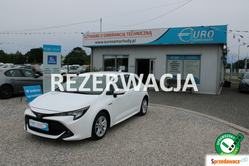 Toyota Corolla  Hatchback 2020,  1.8 hybryda - Na sprzedaż za 77 900 zł - Warszawa