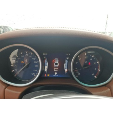 Maserati Ghibli  Sedan/Limuzyna 2016,  3.0 benzyna, automat - Na sprzedaż za 53 136 zł - Katowice - zdjęcie 11