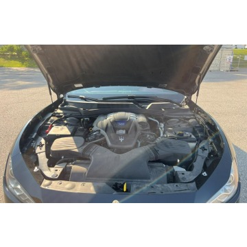 Maserati Ghibli  Sedan/Limuzyna 2015,  3.0 benzyna, automat - Na sprzedaż za 63 099 zł - Katowice - zdjęcie 10