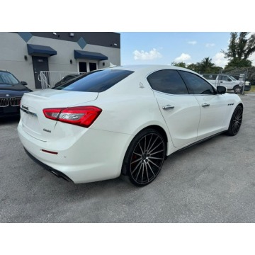 Maserati Ghibli  Sedan/Limuzyna 2019,  3.0 benzyna, automat - Na sprzedaż za 78 720 zł - Katowice - zdjęcie 6