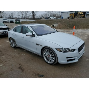 Jaguar XE  Sedan/Limuzyna 2017,  2.0 benzyna, automat - Na sprzedaż za 30 996 zł - Katowice - zdjęcie 3