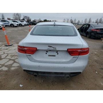 Jaguar XE  Sedan/Limuzyna 2017,  2.0 benzyna, automat - Na sprzedaż za 30 996 zł - Katowice - zdjęcie 5