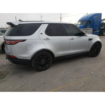 Land Rover Discovery  SUV 2017,  3.0 benzyna, automat - Na sprzedaż za 93 480 zł - Katowice - zdjęcie 6