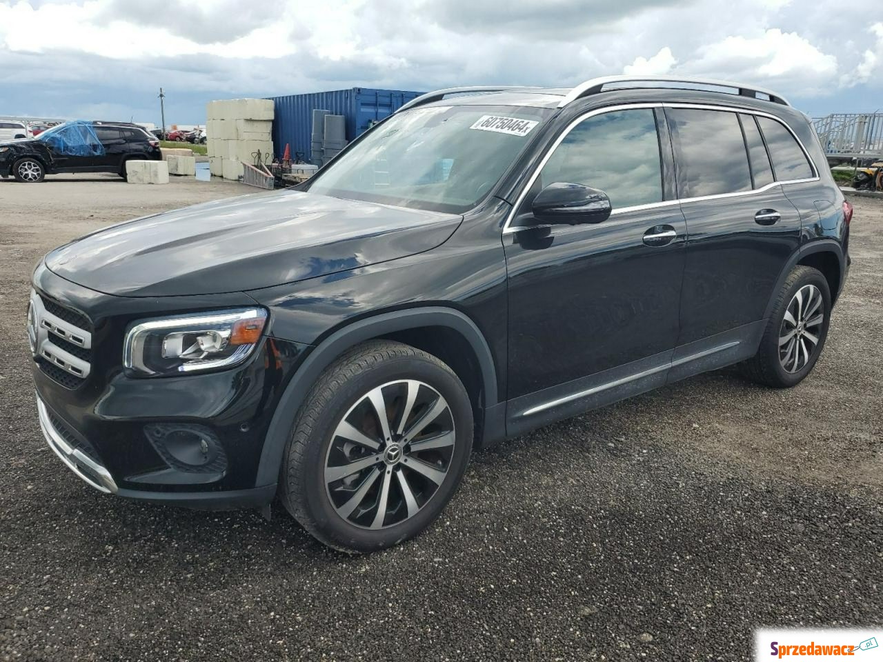 Mercedes - Benz GLB-klasa 2023