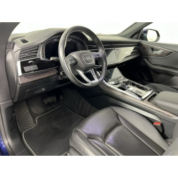 Audi Q8  SUV 2019,  3.0 benzyna, automat - Na sprzedaż za 166 050 zł - Katowice - zdjęcie 8