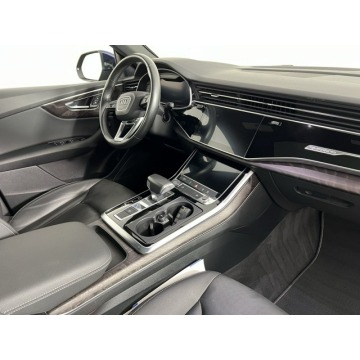 Audi Q8  SUV 2019,  3.0 benzyna, automat - Na sprzedaż za 166 050 zł - Katowice - zdjęcie 9