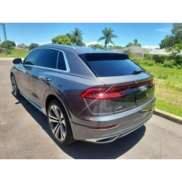 Audi Q8  SUV 2022,  3.0 benzyna, automat - Na sprzedaż za 246 000 zł - Katowice - zdjęcie 4