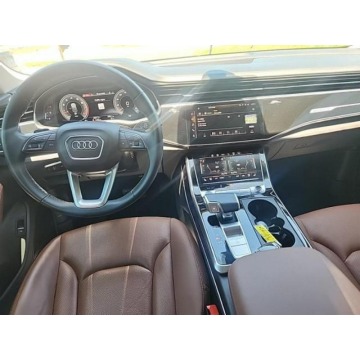 Audi Q8  SUV 2022,  3.0 benzyna, automat - Na sprzedaż za 246 000 zł - Katowice - zdjęcie 8