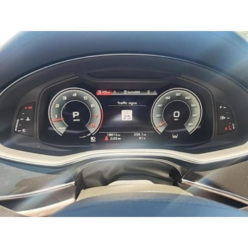 Audi Q8  SUV 2022,  3.0 benzyna, automat - Na sprzedaż za 246 000 zł - Katowice - zdjęcie 11