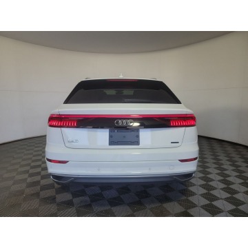 Audi Q8  SUV 2023,  3.0 benzyna, automat - Na sprzedaż za 322 260 zł - Katowice - zdjęcie 5