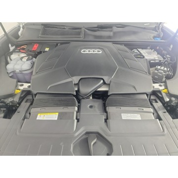 Audi Q8  SUV 2023,  3.0 benzyna, automat - Na sprzedaż za 322 260 zł - Katowice - zdjęcie 12