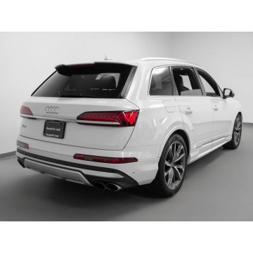 Audi SQ7  SUV 2021,  4.0 benzyna, automat - Na sprzedaż za 234 930 zł - Katowice - zdjęcie 2