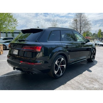 Audi SQ7  SUV 2023,  4.0 benzyna, automat - Na sprzedaż za 364 080 zł - Katowice - zdjęcie 6