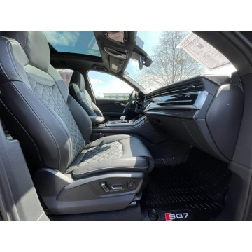 Audi SQ7  SUV 2023,  4.0 benzyna, automat - Na sprzedaż za 364 080 zł - Katowice - zdjęcie 11