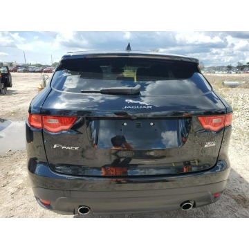 Jaguar F-PACE  SUV 2018,  2.0 benzyna, automat - Na sprzedaż za 41 820 zł - Katowice - zdjęcie 5