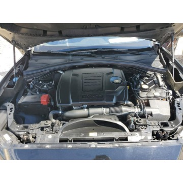 Jaguar F-PACE  SUV 2018,  2.0 benzyna, automat - Na sprzedaż za 41 820 zł - Katowice - zdjęcie 12