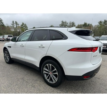 Jaguar F-PACE  SUV 2018,  2.0 benzyna, automat - Na sprzedaż za 51 660 zł - Katowice - zdjęcie 3