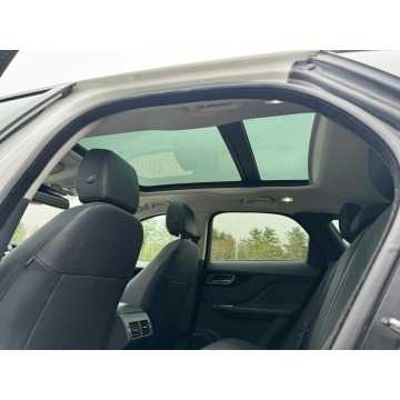 Jaguar F-PACE  SUV 2018,  2.0 benzyna, automat - Na sprzedaż za 51 660 zł - Katowice - zdjęcie 8