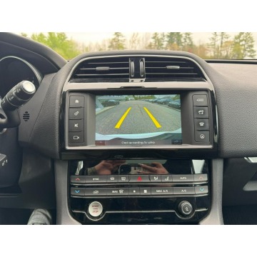 Jaguar F-PACE  SUV 2018,  2.0 benzyna, automat - Na sprzedaż za 51 660 zł - Katowice - zdjęcie 10