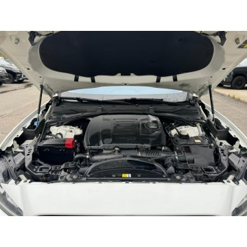 Jaguar F-PACE  SUV 2018,  2.0 benzyna, automat - Na sprzedaż za 51 660 zł - Katowice - zdjęcie 12