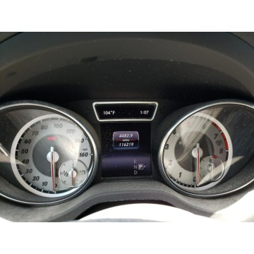 Mercedes - Benz GLA-klasa  Hatchback 2017,  2.0 benzyna, automat - Na sprzedaż za 39 360 zł - Katowice - zdjęcie 11
