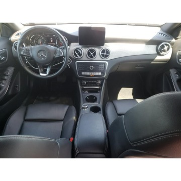 Mercedes - Benz GLA-klasa  Hatchback 2019,  2.0 benzyna, automat - Na sprzedaż za 59 040 zł - Katowice - zdjęcie 7