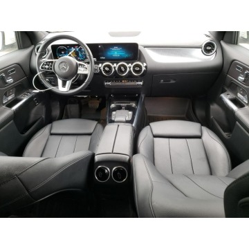 Mercedes - Benz GLA-klasa  Hatchback 2021,  2.0 benzyna, automat - Na sprzedaż za 73 308 zł - Katowice - zdjęcie 8