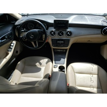 Mercedes - Benz GLA-klasa  SUV 2015,  2.0 benzyna, automat - Na sprzedaż za 24 599 zł - Katowice - zdjęcie 7