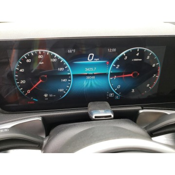 Mercedes - Benz GLB-klasa  SUV 2020,  2.0 benzyna, automat - Na sprzedaż za 85 362 zł - Katowice - zdjęcie 11