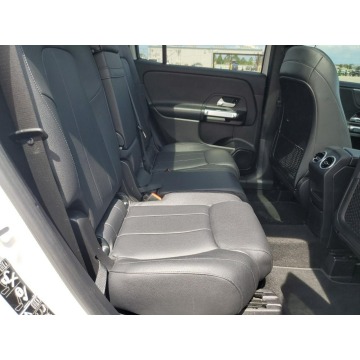 Mercedes - Benz GLB-klasa  SUV 2020,  2.0 benzyna, automat - Na sprzedaż za 109 716 zł - Katowice - zdjęcie 9