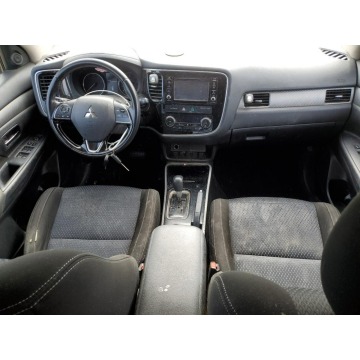 Mitsubishi Outlander  SUV 2017,  2.4 benzyna, automat - Na sprzedaż za 23 124 zł - Katowice - zdjęcie 7