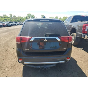Mitsubishi Outlander  SUV 2017,  2.4 benzyna, automat - Na sprzedaż za 19 680 zł - Katowice - zdjęcie 5