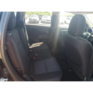 Mitsubishi Outlander  SUV 2017,  2.4 benzyna, automat - Na sprzedaż za 19 680 zł - Katowice - zdjęcie 9