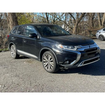 Mitsubishi Outlander  SUV 2019,  2.4 benzyna, automat - Na sprzedaż za 30 750 zł - Katowice - zdjęcie 2