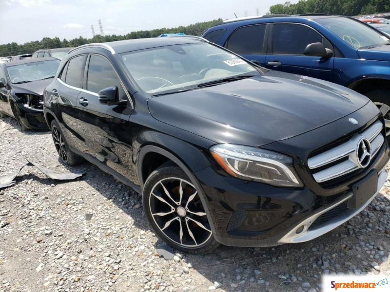 Mercedes - Benz GLA-klasa  Hatchback 2017,  2.0 benzyna - Na sprzedaż za 39 360 zł - Katowice