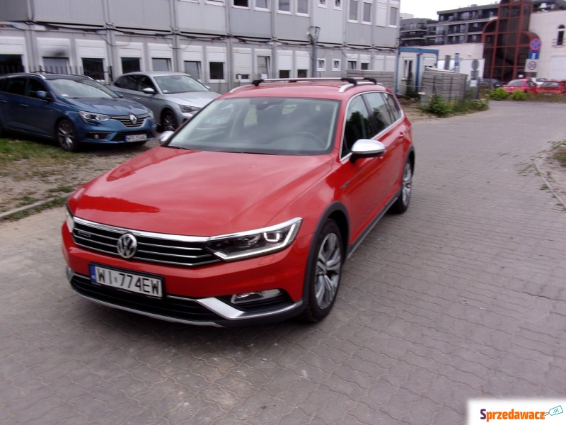 Volkswagen Passat  Kombi 2016,  2.0 benzyna - Na sprzedaż za 69 900 zł - Warszawa