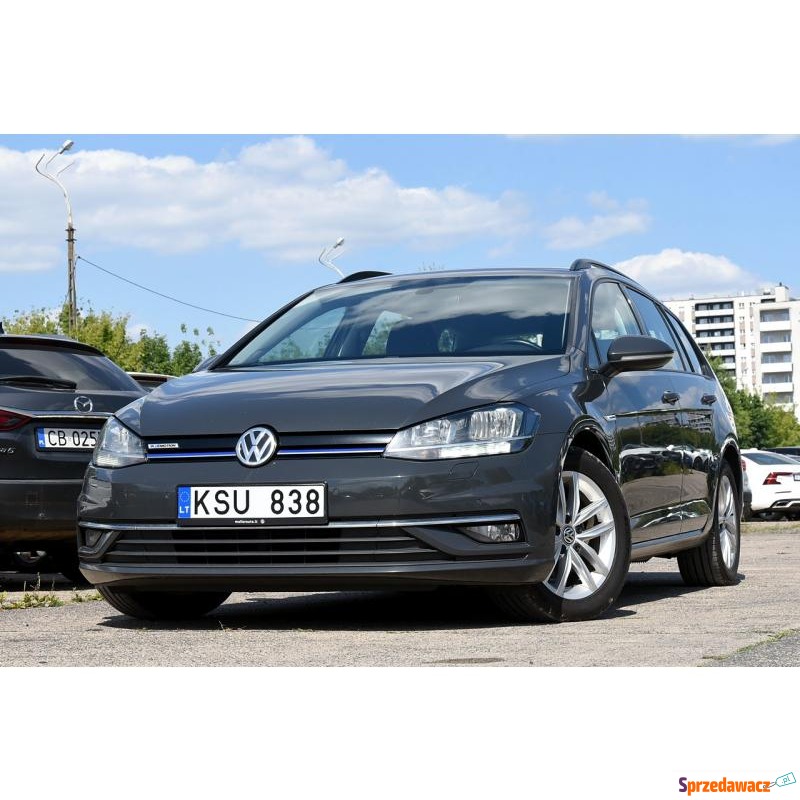 Volkswagen Golf  Kombi 2018,  1.5 benzyna - Na sprzedaż za 59 900 zł - Warszawa