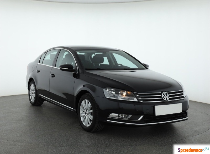 Volkswagen Passat  Liftback 2014,  1.4 benzyna - Na sprzedaż za 41 999 zł - Piaseczno
